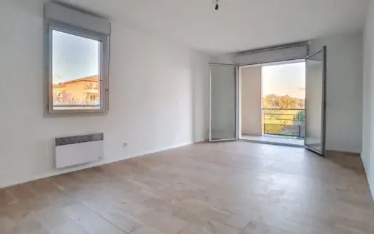 Vendu appartement 2 pièces 66.00 m², 31500