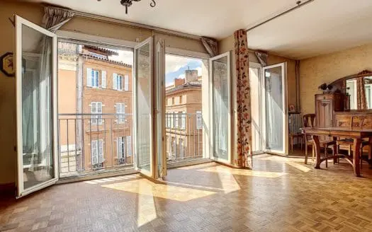 Vendu appartement 3 pièces 80.00 m², 31000