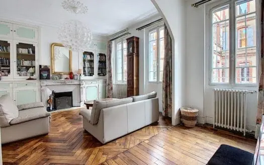 Vendu maison 7 pièces 250.00 m², 31000