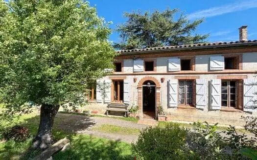 Vendu maison 7 pièces 204.00 m², 31140
