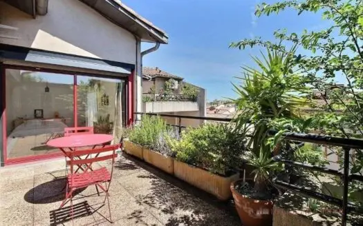 Vendu appartement 5 pièces 185.00 m², 31000
